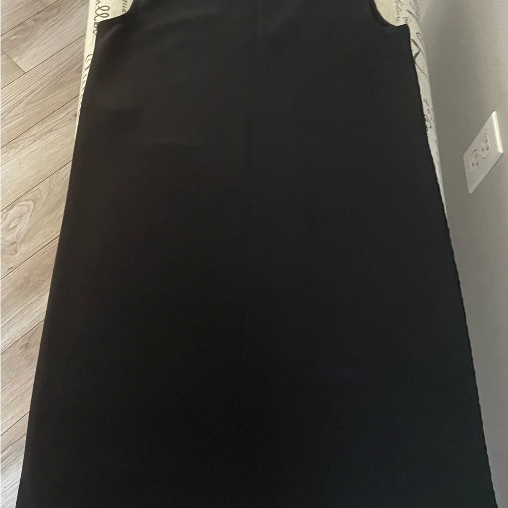 Sisley black v-neck, sleeveless size xs - Picture 3 of 5
